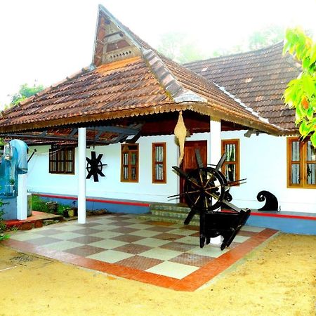 Valentine'S Rice Bowl Home Stay Alappuzha Buitenkant foto