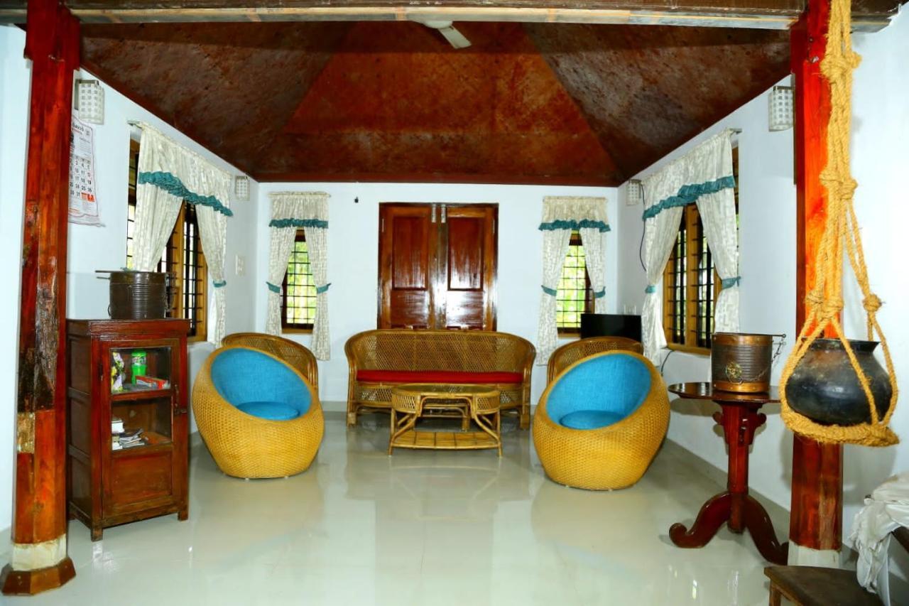 Valentine'S Rice Bowl Home Stay Alappuzha Buitenkant foto